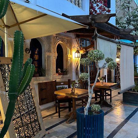 L'Artisan Hotell Harqalah Eksteriør bilde
