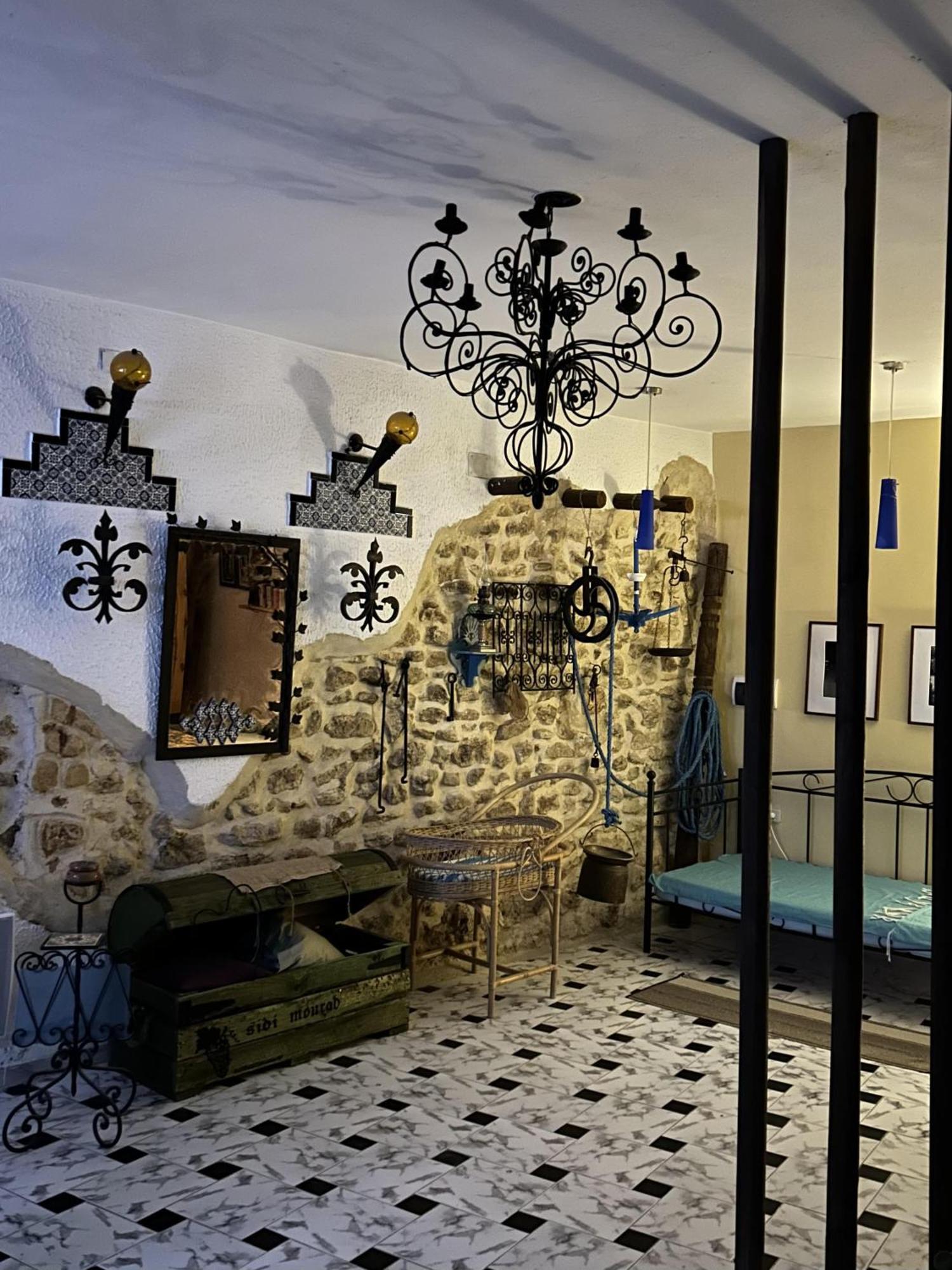 L'Artisan Hotell Harqalah Eksteriør bilde