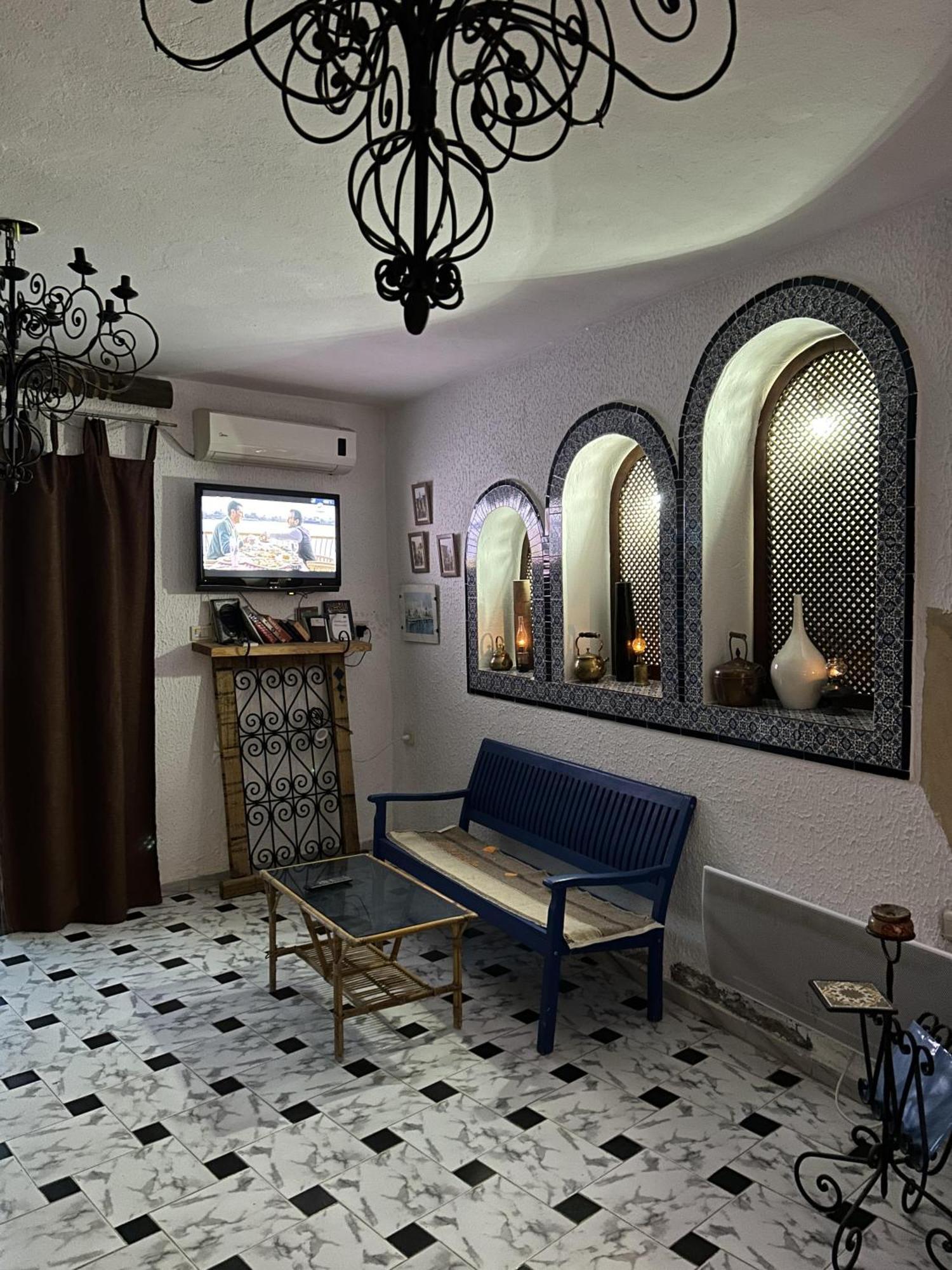 L'Artisan Hotell Harqalah Eksteriør bilde