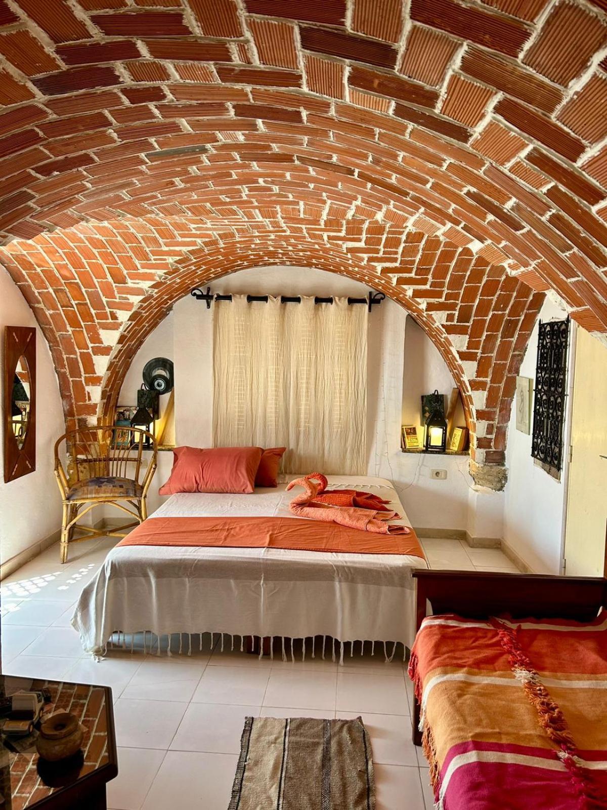 L'Artisan Hotell Harqalah Eksteriør bilde
